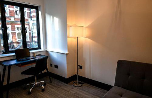 Laurie Grove - Foto 36