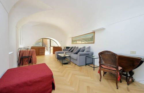 Pantheon Apartment with private terrace - Photo 13