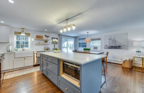 Rye Coastal Retreat with Deck and Outdoor Dining - Foto 9