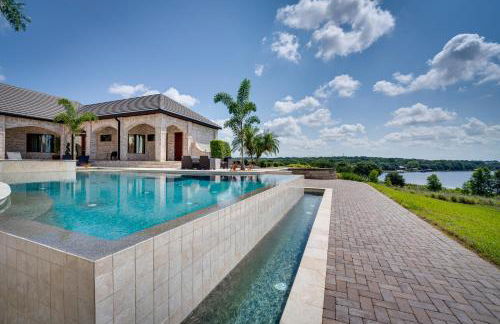 Groveland Home with Pool Luxurious Lakefront Oasis! - Foto 40