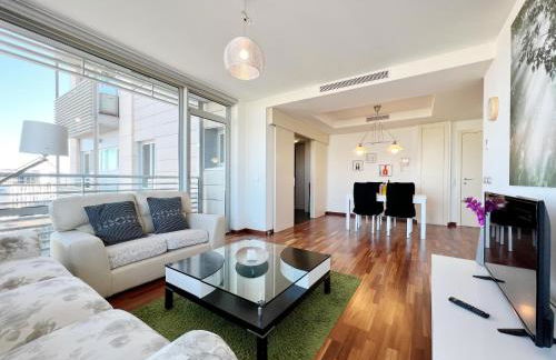 Forum Playa and Pool Barcelona - Photo 6