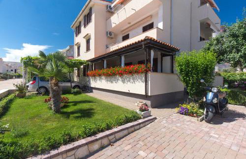 Apartments Dujmović Ivo 2 - Foto 1