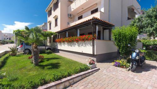 Apartments Dujmović Ivo 2 - Foto 1