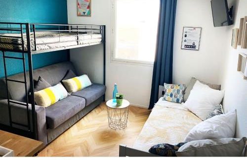 Studios du Parc apparts Hôtel - Futuroscope - Foto 2