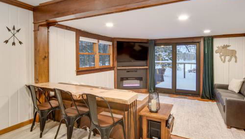 Waterfront Duluth Cabin with Deck and River View! - Foto 5