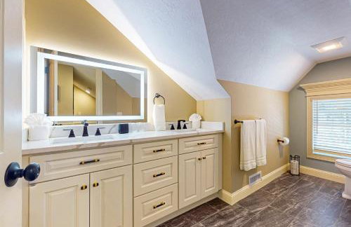 Steps to Holyoke Medical Center! Remote-Work Hub - Foto 18