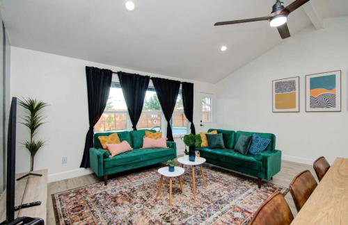 Friendswood Getaway - 5 Bedrooms + Pool + Patio - Foto 9