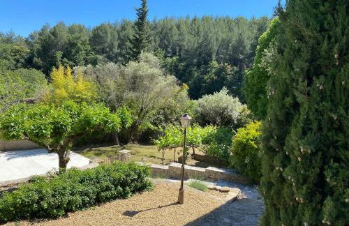 Mazet Tihou Calme, nature et piscine en Provence - Foto 29