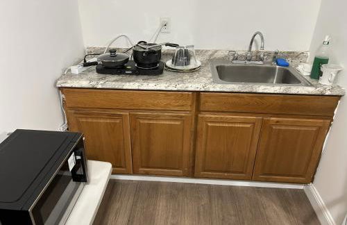 1BR Apartment - Unit A - With Parking and 10min Walk to NYC Train Station - Foto 4