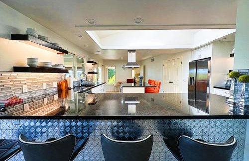 Hilltop Villa, Pool Oasis, Pickleball Court, Avocado Grove, Views - Foto 16