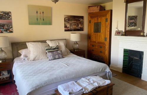 Upper House Stunning Country Home - Photo 30