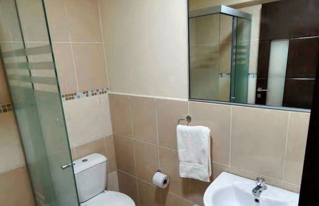 Minimalist Apartment - Photo 52