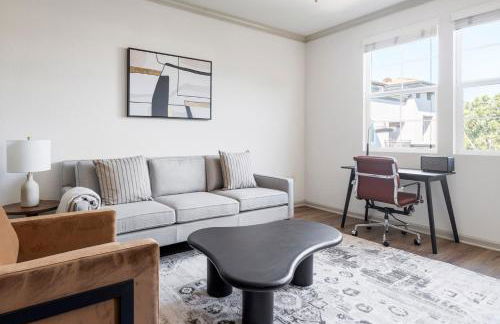 Blueground Coyote Creek North pool nr Great Mall SFO-2025 - Foto 1