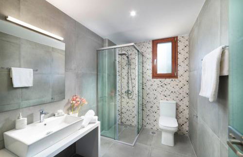 Etesians Villa, Heated Pool & Spa Whirlpool, BBQ, By ThinkVilla - Foto 30