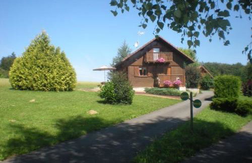 Chalet confort en montagne, près des thermes et circuits de rando, idéal pour famille - FR-1-589-135 - Foto 1