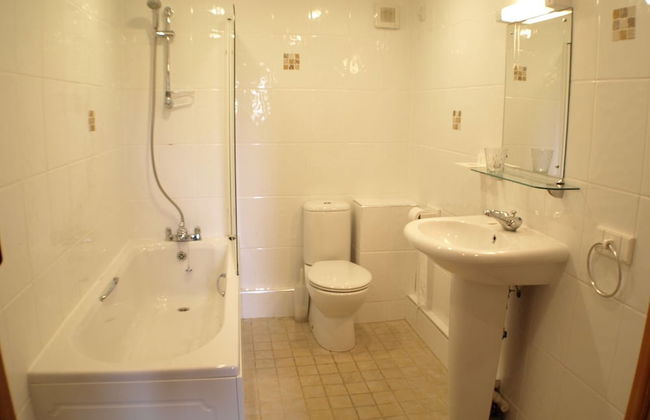 Polean Farm Cottages - Photo 62