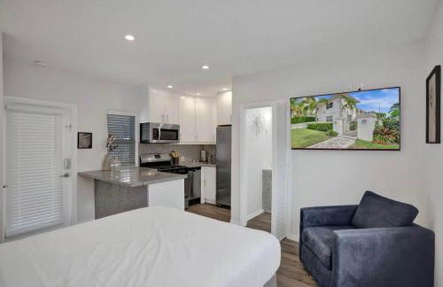 Beach Isles Modern Studio Apartment in Fort Lauderdale with Patio - Foto 10