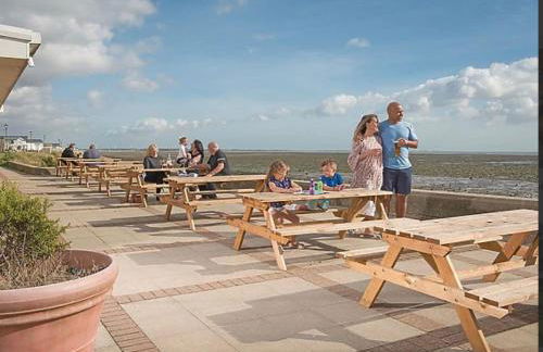 Seaview Caravan 2 Bedroom Sleeps 6 -WiFi -Smart Tv - Foto 20