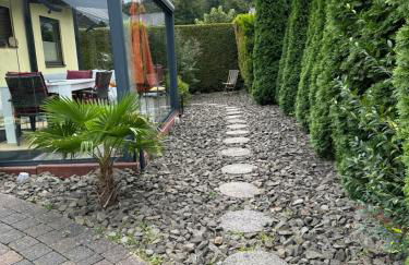 Nettes Apartment mit schönem Bad - Foto 3