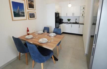 Val Apartment - Four Seasons Escape with sea view and swimming pool - Foto 11