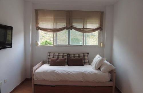 ACOGEDOR ADOSADO entre mar y montaña - Foto 38