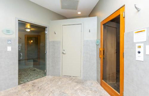 TRUMP INTERNATIONAL BEACH RESORT 2 BEDROOM APARTMENT 1600 Sf Ocean and Bay View - Foto 50