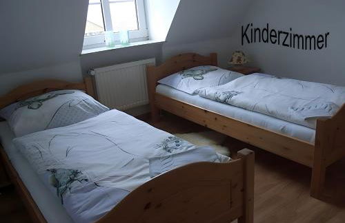 Klaus Jensen , Unter den Linden - Foto 42