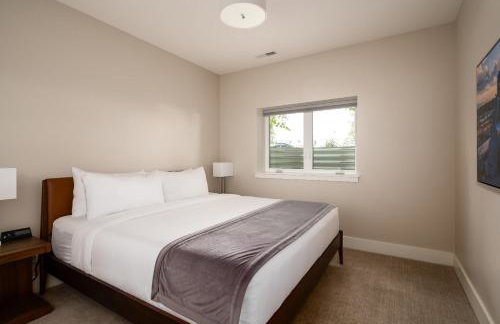 Your Downtown Urban Sanctuary - Walk to EVERYTHING - Foto 12