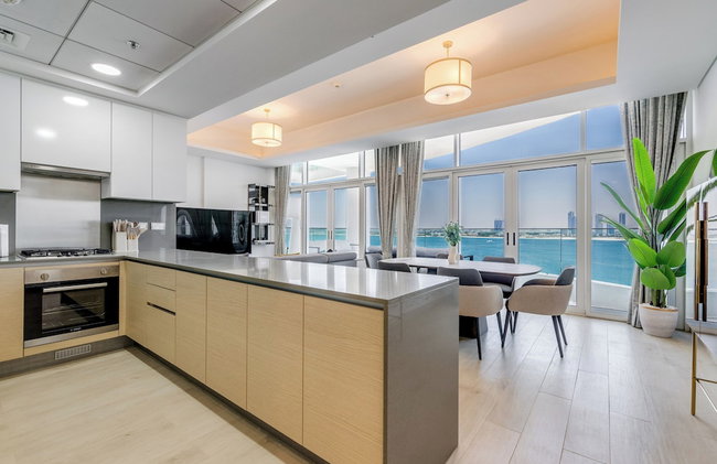 Globalstay Luxury Azizi Mina Beachfront - Foto 13