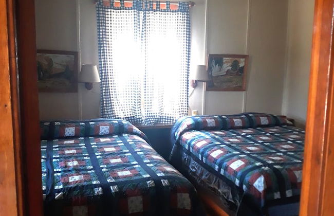 Pine Rest Cabins - Photo 14