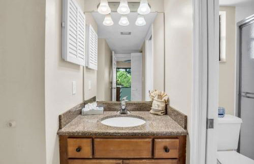 Walk From Lanai to Pool and More - Photo 16