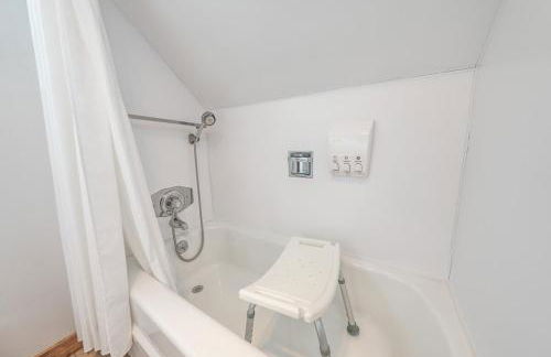 Buckeye Bear's Den-AC-Walking Distance to town - Foto 41