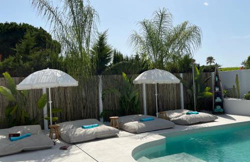 Casa Duende, Estepona, Private beach house with heated pool - Photo 5