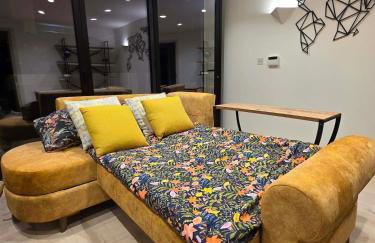 Chic 2 Bedroom Modern Cave House - Foto 13