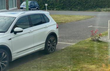 Bay - Brambles Chine, Colwell Bay - 5 star WiFi - Short walk to The Hut and beach - 1 night stays available - Ferry offers - Photo 18