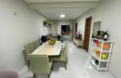 No Atalaia, Fort Poseidon rua do Atalho a 700 metros da praia do Atalaia, apartamento novo decorado, varanda, sala de estar e jantar, 02 suítes, 03 banheiros, lavanderia, cozinha, piscina, churrasqueira, salão de jogos, vista parcial das dunas e mar - Photo 16