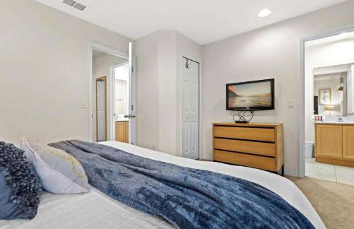 Spectacular House with 3BR - Private Pool, BBQ - Minutes from Disney! - Foto 51