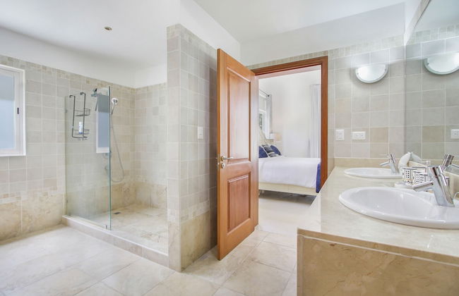 Luxury Golf Villa in Bavaro Cocotal Palma Real Pool Jacuzzi Staff - Foto 7