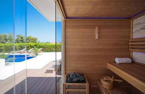 Villa Pino with Pool, Sauna & Jacuzzi - Foto 15