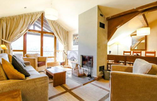 Exceptional 3 bed Penthouse with fireplace and stunning views - Foto 12