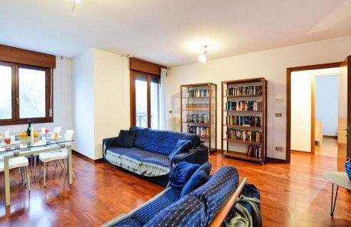 2 Bedroom Awesome Apartment In Sacile - Foto 12