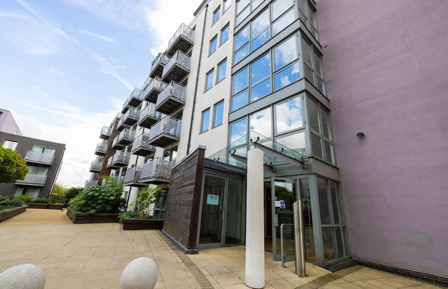 Beautiful and Spacious 2-bed Apartment in London - Foto 1