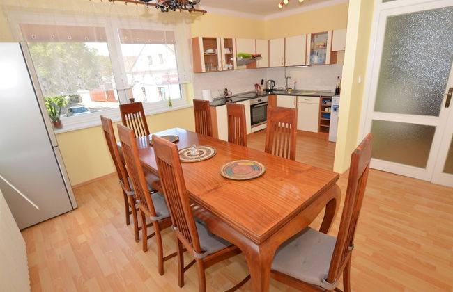 Cozy Apartment in Eastern Bohemia Near Town Center - Foto 8