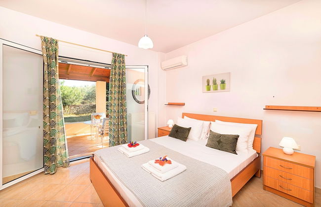 Villa di Palma Heated Pool - Photo 4