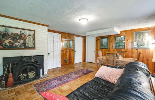 3 Mi to NIH! Spacious Bethesda Apt with Yard - Photo 1