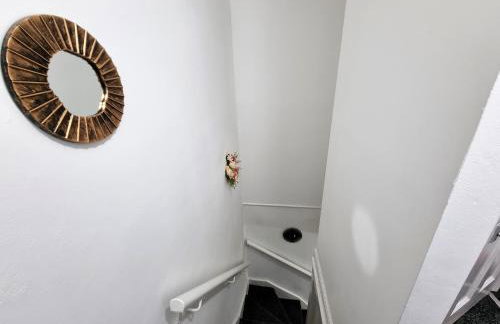 *12PR* Setup for your most relaxed & amazing stay + Free Parking + Free Fast WiFi * - Foto 47