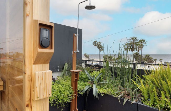 Venice View by Avantstay Walk to Venice Beach Rooftop, Ice Bath, Luxe Design - Photo 39