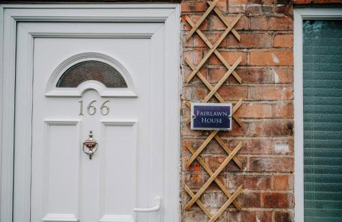 Spacious 4-bed Ample Parking Fast WiFi Contractor Family Friendly - Photo 42