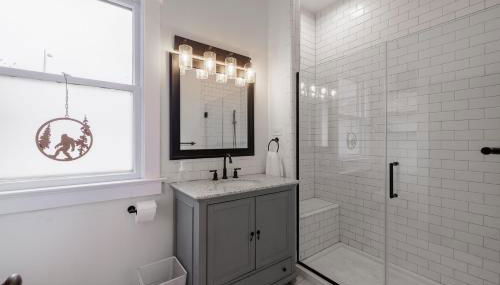 Mountain Manor Sandy HotTub, 3KingBeds, Ski Mt Hood - Foto 5, Shower