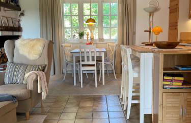 Reetdachhaus in Seenähe, Ruhige Lage, Kamin & Terrasse - Foto 6